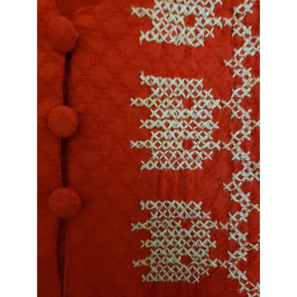 KNOX ROSE SIZE XS (oversized) Cross-stitched EMBROIDERED Red Boho 3/4 Sleeve Top - Picture 7 of 11